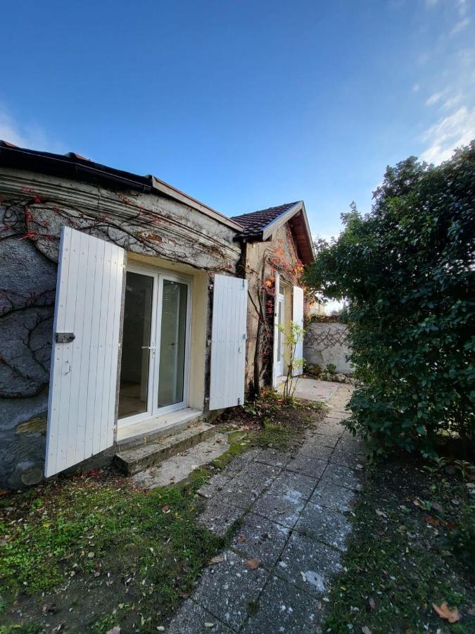 Appartement La Verrerie, Terrasse Et Jardinet Cognac Luaran gambar